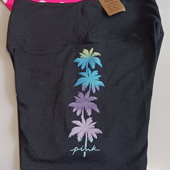 michell59412440's tweet photo. So good I had to share! Check out all the items I'm loving on @Poshmarkapp #poshmark #fashion #style #shopmycloset #pinkvictoriassecret: https://t.co/GlqxYVDIuT https://t.co/22DObQklu5