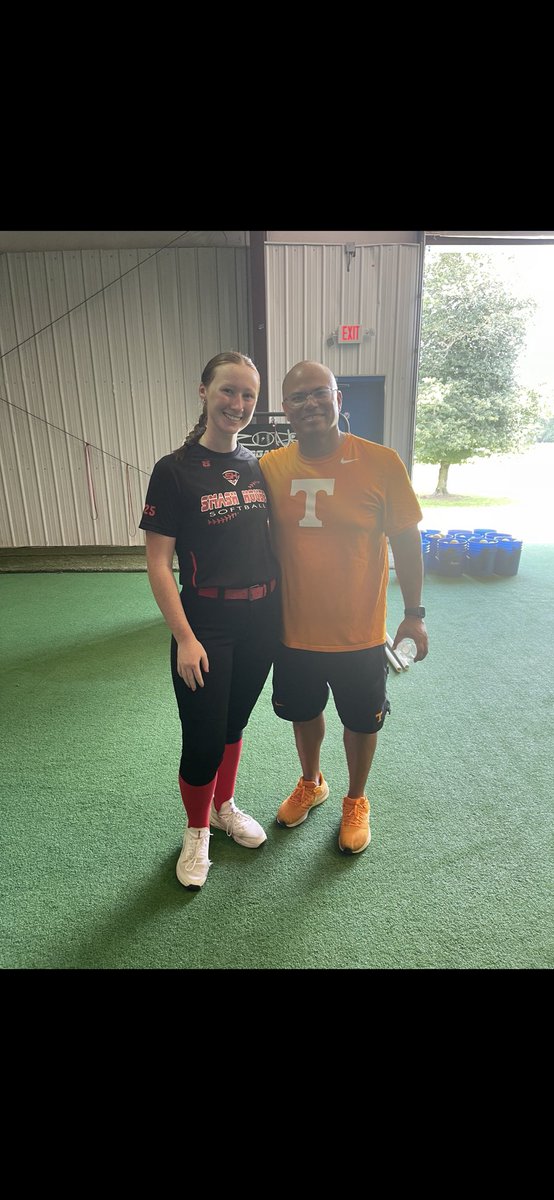 ChloyCreech1's tweet photo. Amazing day at camp at @GSU_Softball and I got to meet several other amazing coaches! Thank you for a great camp, going to keep learning and improving! @TexasSoftball @GatorsSB @Vol_Softball @07_premier https://t.co/DA53NdmFd4