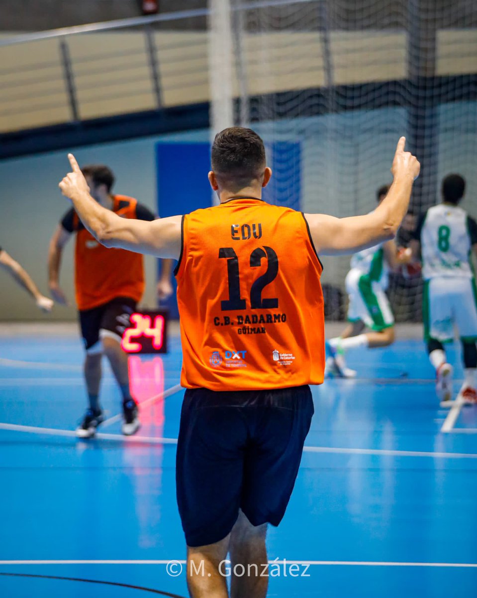 CbDadarmo's tweet photo. Hoy nos complace comunicarles que EDUARDO PERDOMO sigue con el Proyecto Dadarmo Güímar en Liga EBA para la temporada 23-24. Después que se incorporara en la segunda vuelta de la temporada 22-23 y que no pudiera acabar la misma debido a una lesión, viene con más ganas que nunca. https://t.co/DuPBopxZFy
