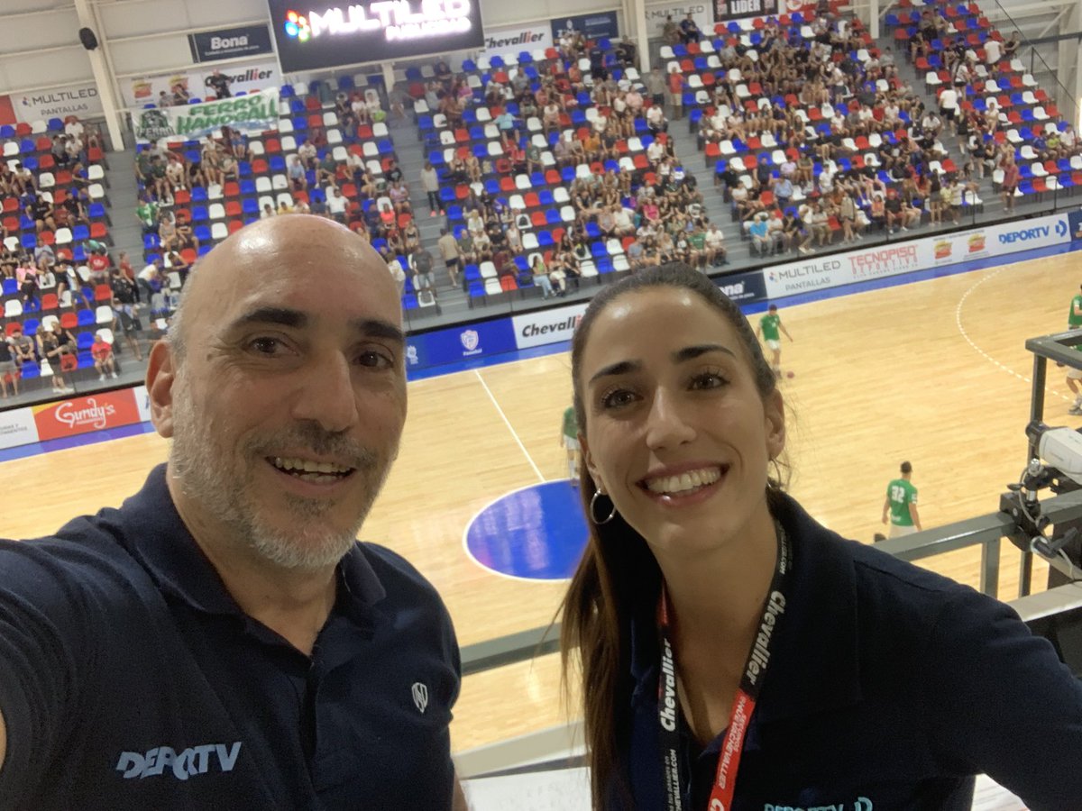 Estás preparado para esta locura ?

Jueves, desde las 19:50hs en La Casa del Handball y por <a href="/canaldeportv/">DEPORTV</a> 

-Sedalo vs Ferro. 
-Dorrego vs San Fernando. 

Tres por el título y el campeón de América como filtro. 

Será una de esas noches de #HANDBALLenDEPORTV

Te esperamos !