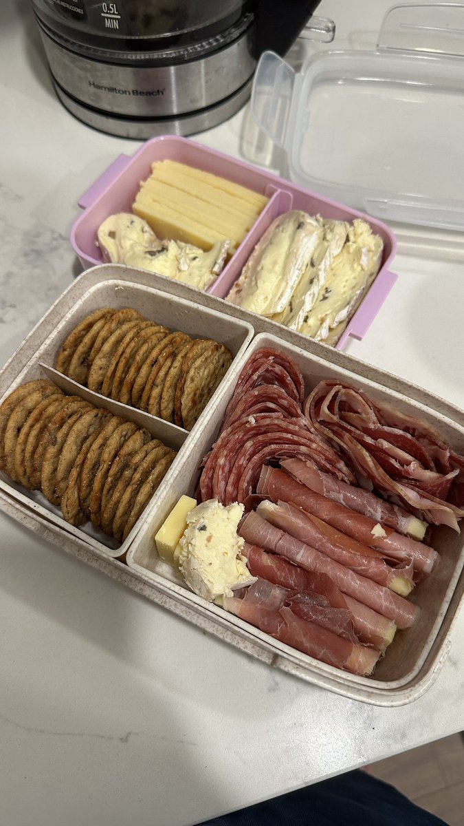 joo_siee's tweet photo. Just girlfriend things. Packing a little cheese for a train ride tmr. https://t.co/s2PgpFJ0mf