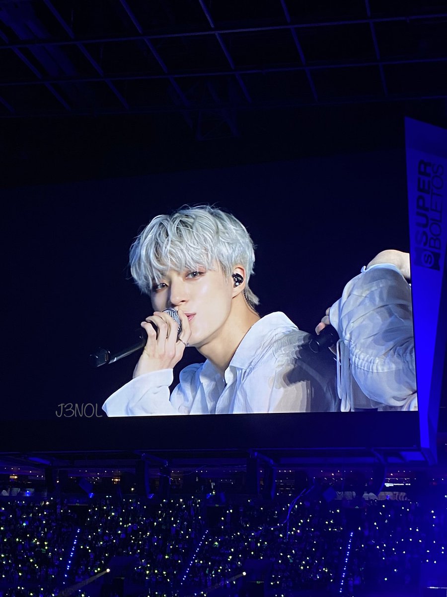 J3NOL's tweet photo. jeno ayer en la arena🥲

#NCTDREAMinMEXICO 
#NCTDREAMinCDMX 
#THEDREAMSHOW2_in_CDMX https://t.co/5VxNSj60lC