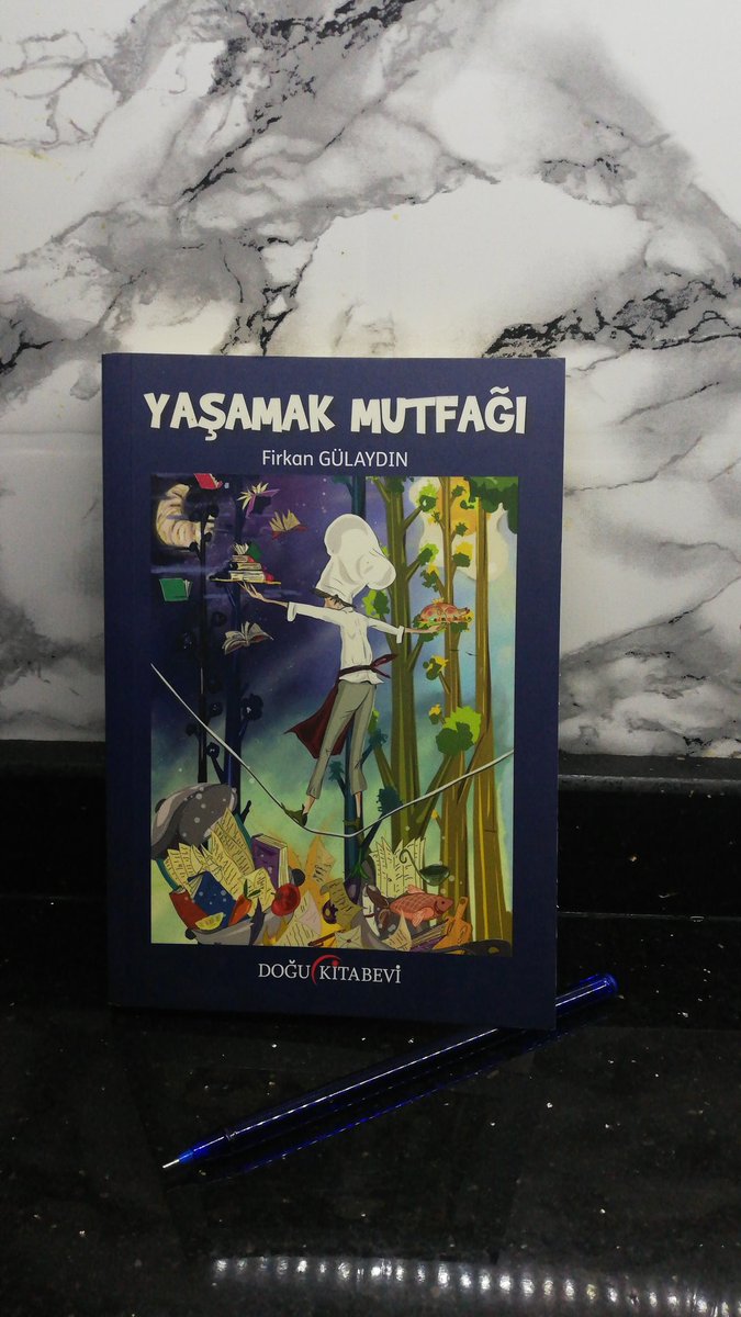DENURHA's tweet photo. Tam da mutfaktayken okumanın tam yeri 📚 çay demlenen kadar 😋 https://t.co/dpKxckKpn7