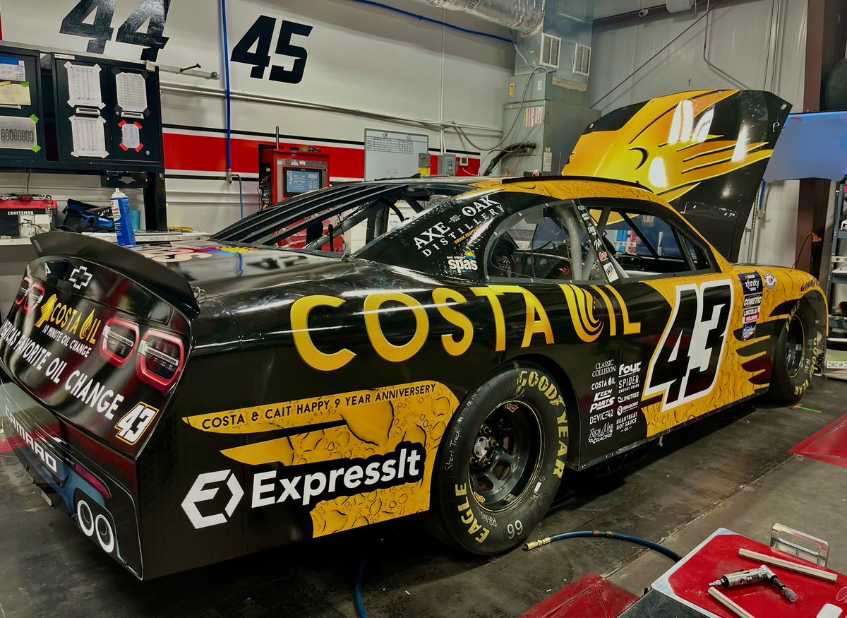 Excited to run this new @CostaOils scheme for @NHMS! New Hampshire is such a fun track and our short track program has been really good this year at @TeamAlphaPrime. We’ll also have @axeandtheoak, ExpressIt, and NE Spas on board.