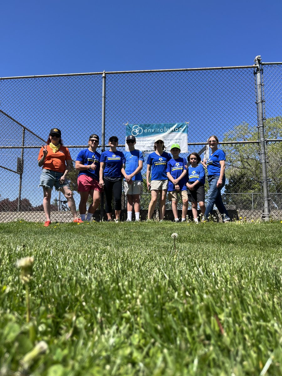 EnvirolutionORG's tweet image. 🌿🚮 Join us for a Park Cleanup at Pickett Park on Sat, July 15am-12pm. 🗓️🌳 Let's keep our community clean and beautiful! 💚 Bring the family, and make a positive impact. Sign up: calendly.com/envirolution/p… #ParkCleanup #CommunityEvent #AdoptASpot #FamilyTime #MakeADifference