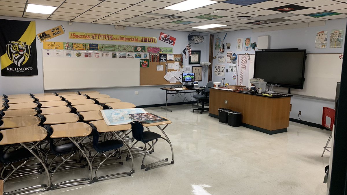 Spalding_Bio's tweet photo. Putting my eyeballs back on the classroom and doing some lesson prep for the start of the year. 

It’s nice to be able to do some good work without any distractions. 23-24 is going to be a great year! 

See everyone soon.

#RHSScience #DentonISDDelivers 
@RHSRaiders @dentonisd https://t.co/nHxItJo8dj
