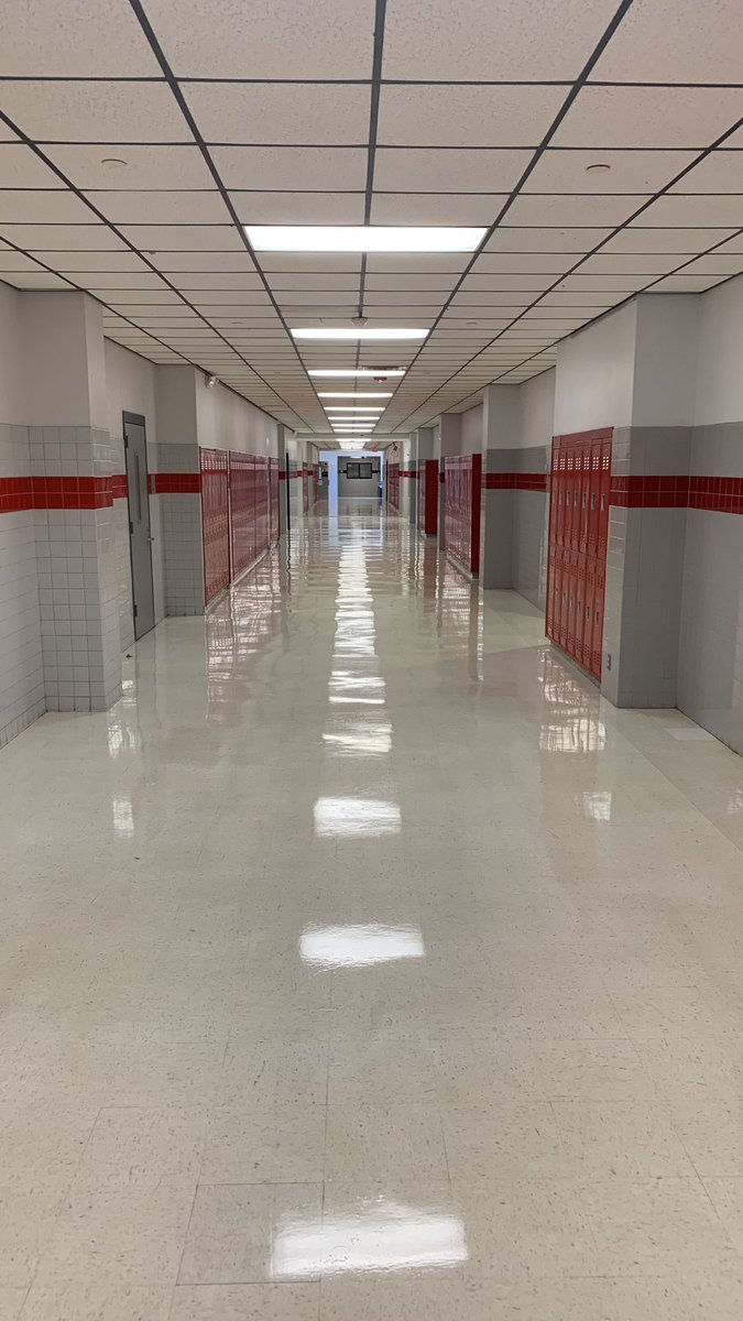 Spalding_Bio's tweet photo. Putting my eyeballs back on the classroom and doing some lesson prep for the start of the year. 

It’s nice to be able to do some good work without any distractions. 23-24 is going to be a great year! 

See everyone soon.

#RHSScience #DentonISDDelivers 
@RHSRaiders @dentonisd https://t.co/nHxItJo8dj
