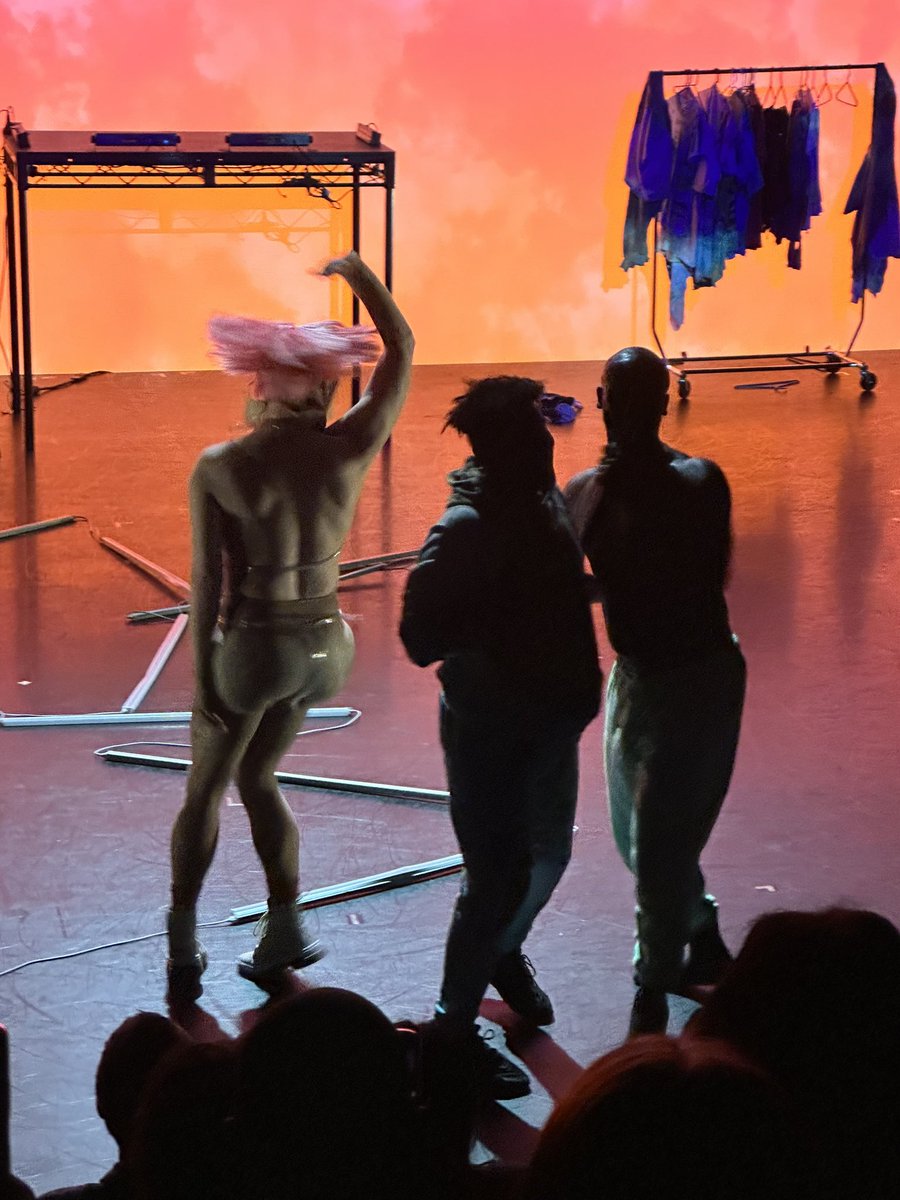 snoggybox's tweet photo. gorgeous review for our recent antics:

https://t.co/mRlq7Y2LDc https://t.co/mAft93hWCA