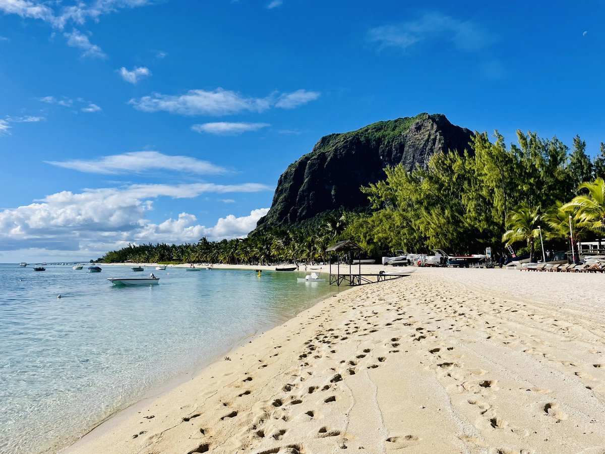 MissTravel91's tweet photo. Hello Mauritius ☀️🇲🇺 #ilemaurice #mauritius #travel #sun #holidays https://t.co/Ow0gPrKQuE