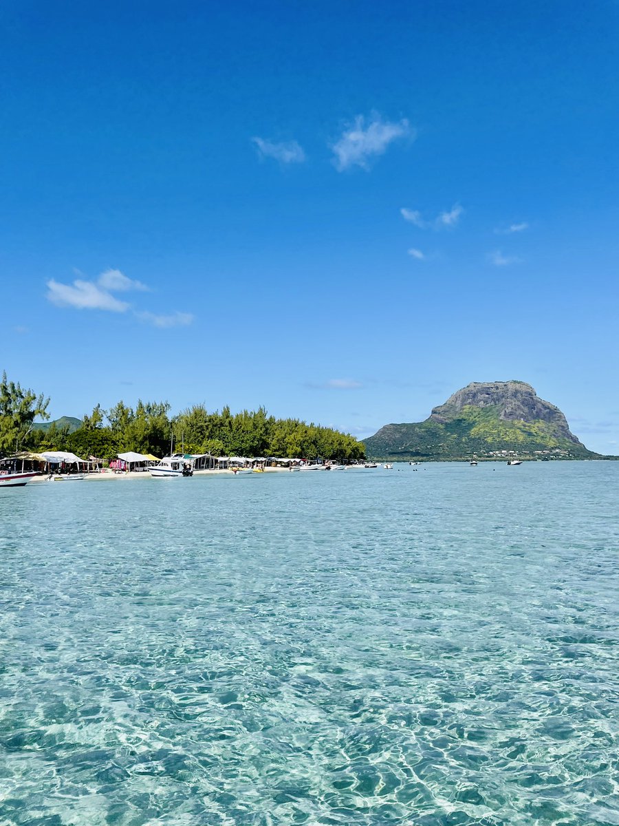 MissTravel91's tweet photo. Hello Mauritius ☀️🇲🇺 #ilemaurice #mauritius #travel #sun #holidays https://t.co/Ow0gPrKQuE