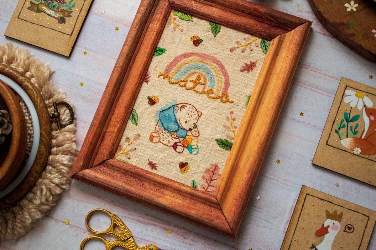 embroideryhands's tweet photo. 🐣👣🍼Cuadrito Infantil 🍼👣🐣
✨Ideal para regalar✨
💖Son súper personalizados, podes agregarle los detalles que quieras💖
📝Recordá que para hacer tu pedido siempre es con tiempo de anticipación 😊✨📬 Envíos a todo el país 🇦🇷 mediante  Correo Argentino🛍️
#Argentina #SanLuis https://t.co/YNkCMEH3PE