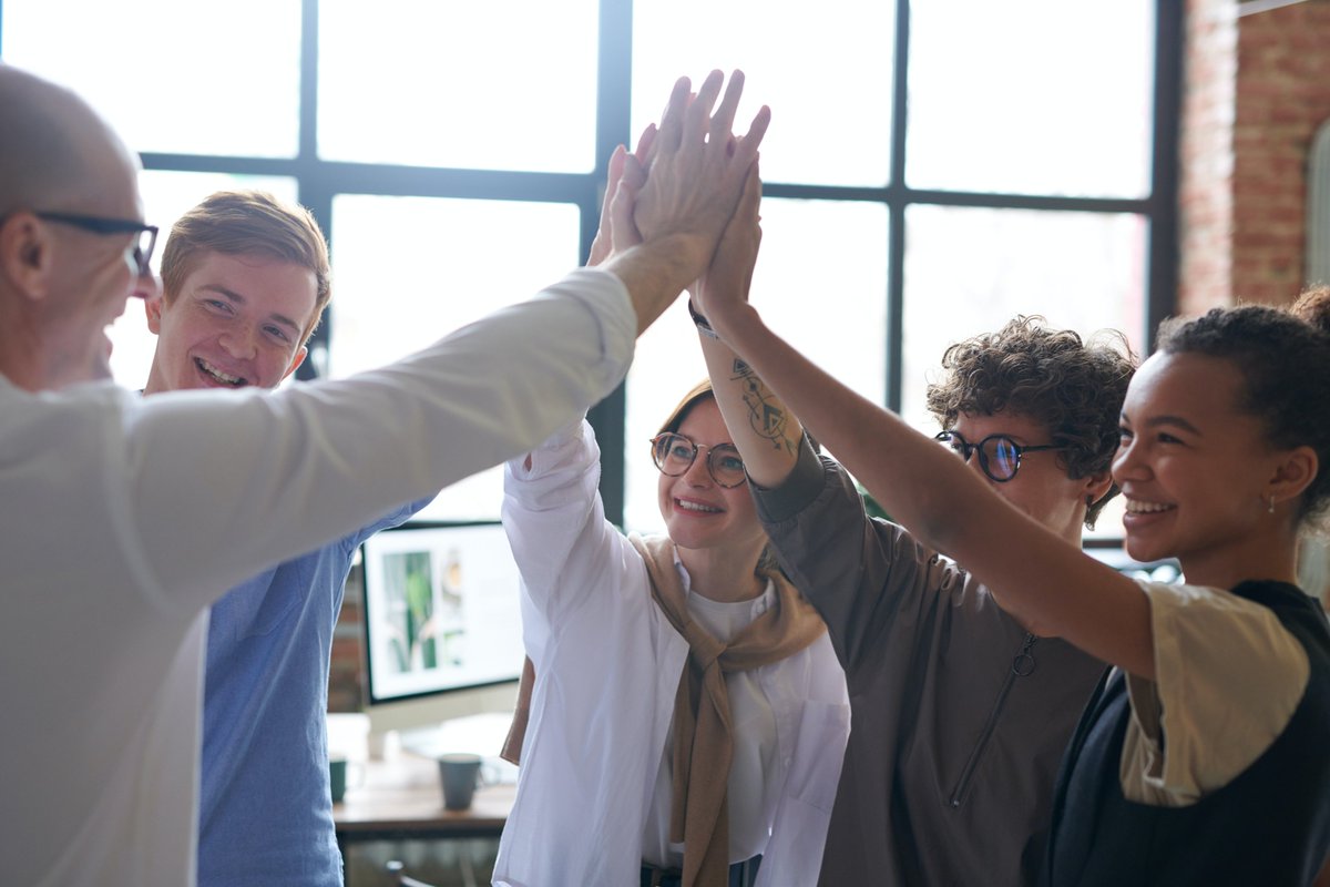 10 years of collaboration is making a difference for 🇨🇦 youth, transforming their #MentalHealth, primary health and #SubstanceUse care.
Our new profile is highlighting the common vision behind #IYS and the advent of the IYS-Net initiative: bit.ly/3pP4oYw