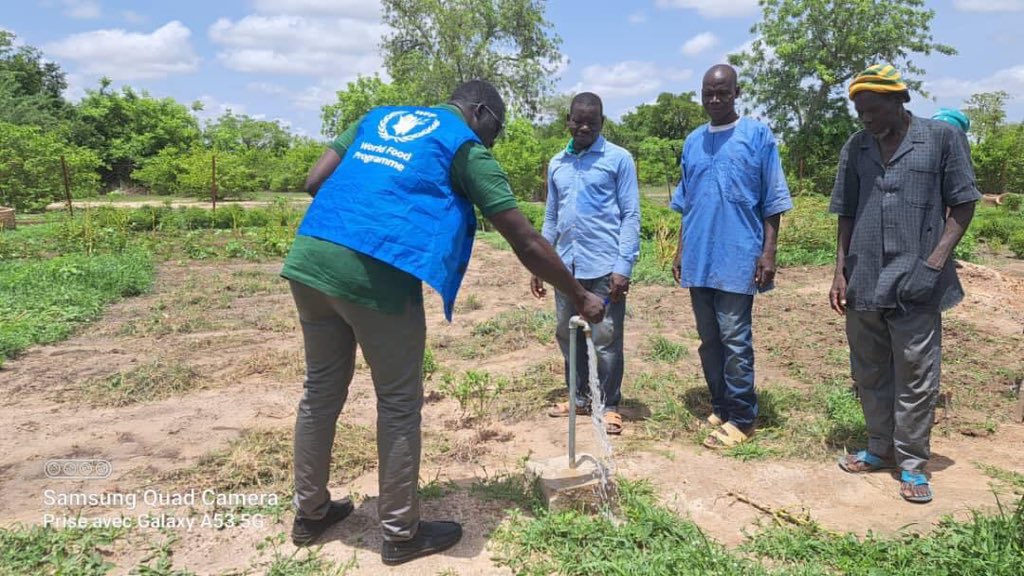 ONG_Amedd's tweet photo. Mission de suivi des activités du #projetREC_V dans la commune de #karaba et #Sourountouna dans le cercle de #San. La visite a concerné le nouveau périmètre maraîcher de #Feguesso réalisé par le projet. #Impact2023 https://t.co/mcvsAkyl7U