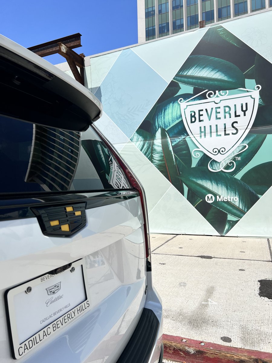 STRUT__LIFE's tweet image. Infused with subtle hints of boldness, it's all about fine detailing and sophistication. 💛🌟

🌐 strutlife.com
📲 949-390-5189

#STRUT #STRUTcollection #STRUTlife #STRUTgrille #innovation #autodesign #escalade