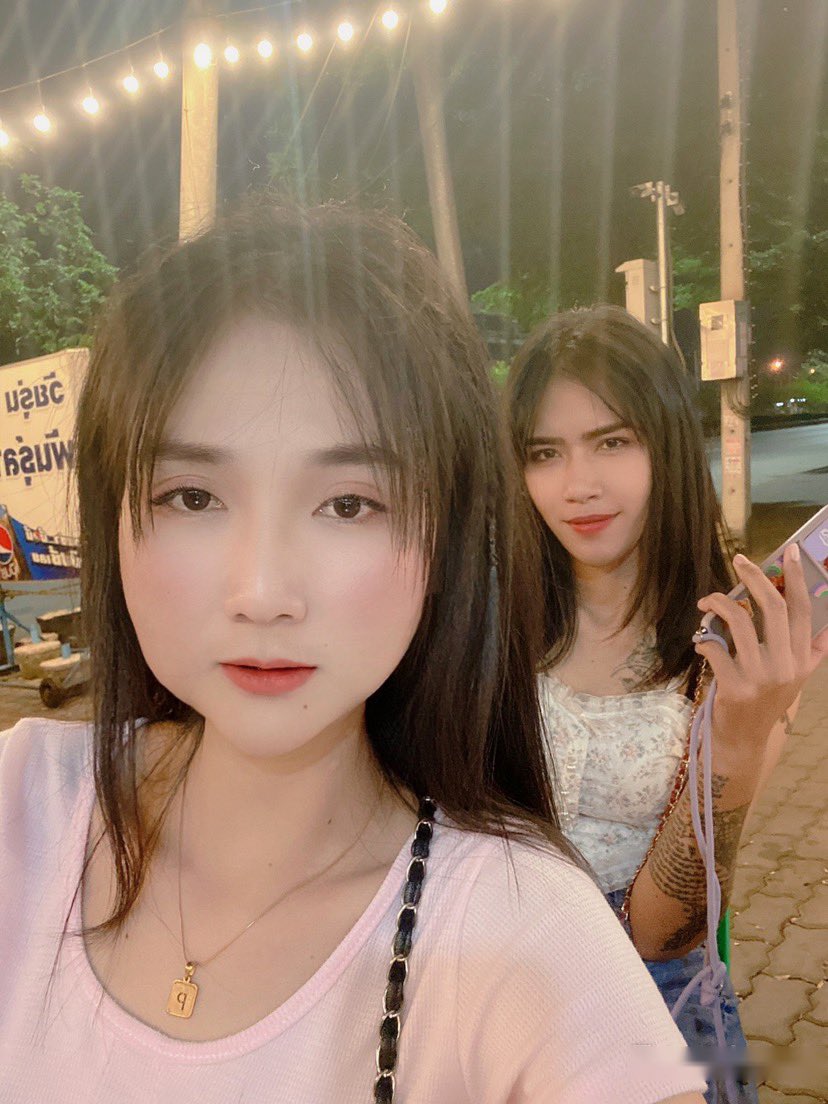 PraphaPhla17703's tweet photo. ไม่ชอบหรอกคุกกี้🍪 หนูอยากคลุกคลีกับพี่มากกว่า😝 #สาย4 #สาย5 #ศาลายา #เพชรเกษม https://t.co/lJpKWPT5Zd