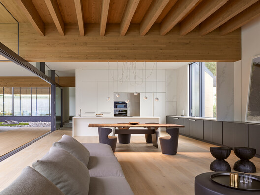 Caring_Cohen's tweet photo. #Midcentury aesthetics meet modern construction in this #uniquehome.  https://t.co/md7LCfD3cy https://t.co/ThfY951029
