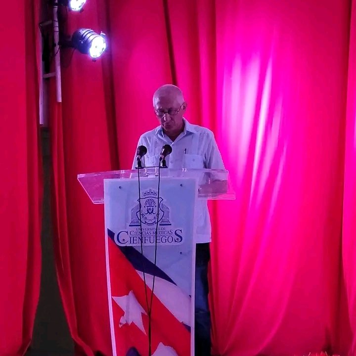 meneses_lionel's tweet photo. #Cuba #DPECienfuegos Emotivo acto provincial de fin del curso 2022-2023 junto a la X graduación de la Escuela Pedagógica Octavio García . @YaritzaCreach @GemaDiaz_Diaz @LienMons @barreto_nt  @FernandezMaryde @CoronaAlexandre https://t.co/D5rAGTLCXZ
