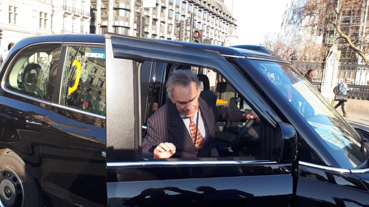 Lord Palmer dies aged 71. RIP 🙏🏼 #LordPalmer was a long-time friend of the Taxi Trade - it was he who instigated the mandate for all Licensed London Taxis to be wheelchair accessible ♿ Those drivers who protested in Parliament Square will remember Lord Palmer with affection ❤️