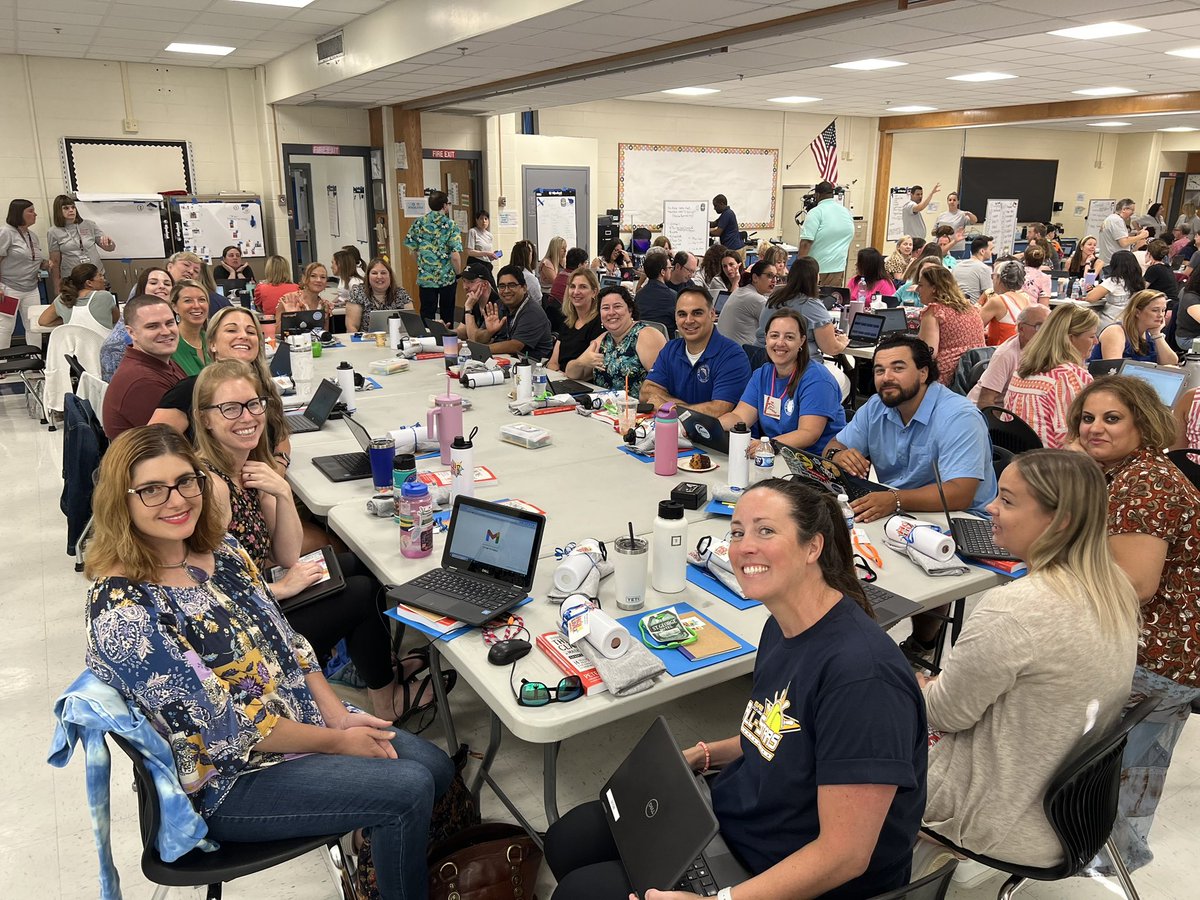 Mr. Genova (@mrgenovaesms) on Twitter photo HQI Live Season 4 underway! Huge ESMS representation! <a href="/MrsCEastShore/">Dr. Perry Carlson</a> #hqi #mps #togetherisbetter HQI Live Season 4 underway! Huge ESMS representation! <a href="/MrsCEastShore/">Dr. Perry Carlson</a> #hqi #mps #togetherisbetter