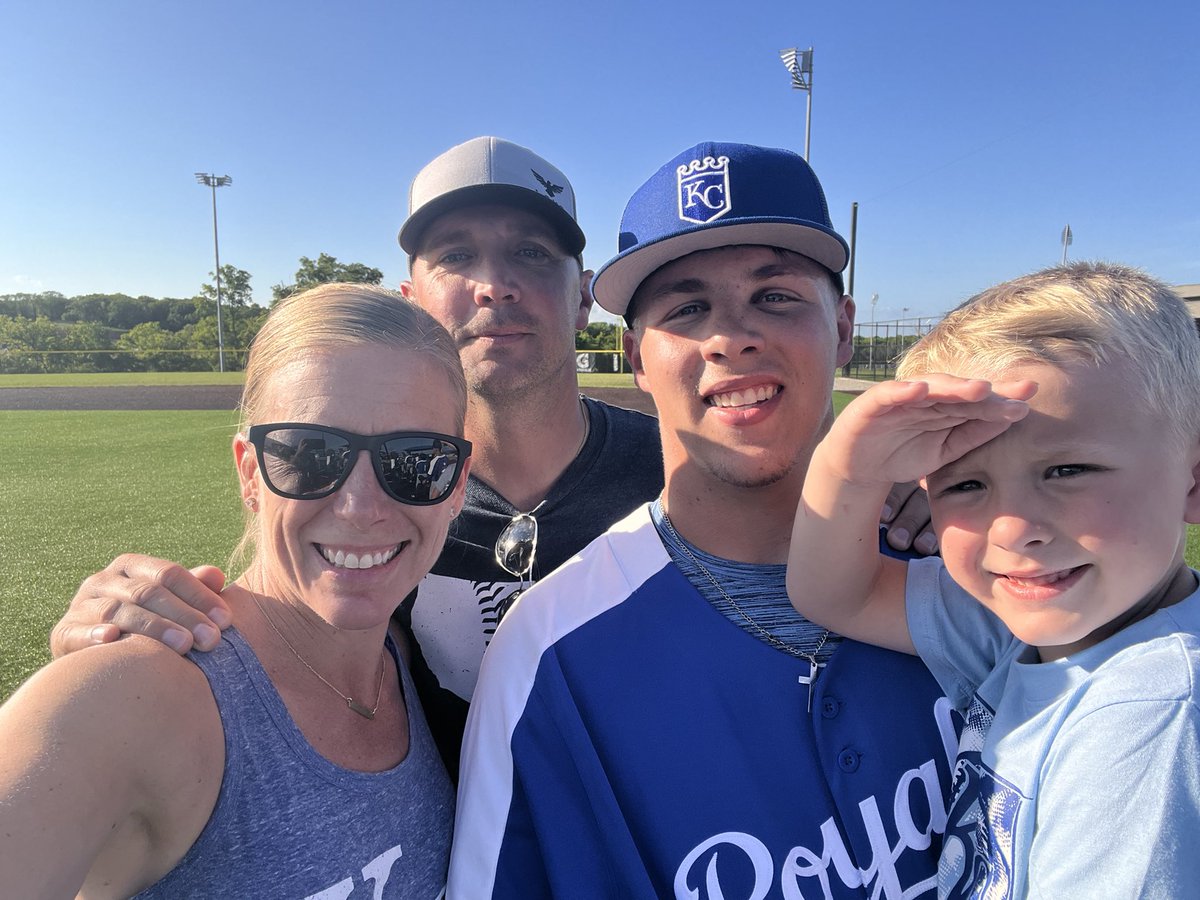 shanebbishop's tweet photo. Perfect Game WWBA 2025 National Championship, 468 teams.  Royals finish pool play 5-0 and take the first bracket game to reach the top 32.  Tough 3 game stretch today. Let’s Go Royals! #Perseverance #RoyalsOnTop https://t.co/92ugqvSH9Y