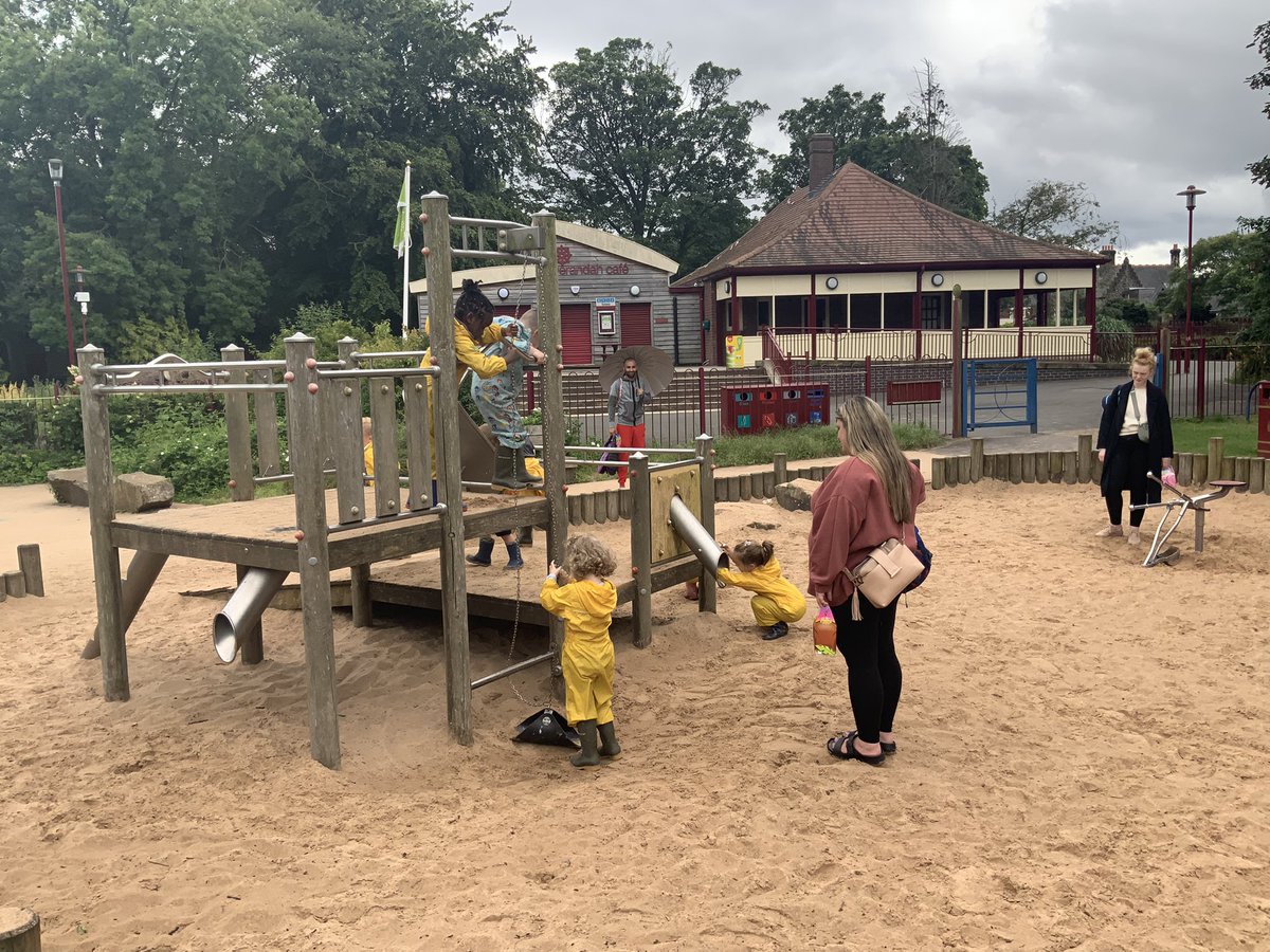 RDPSNursery's tweet image. Such a super trip to the park! We had so much fun, even in the rain! ☔️
#RDPSNursery #RichardsonDeesPark #Feedtheducks