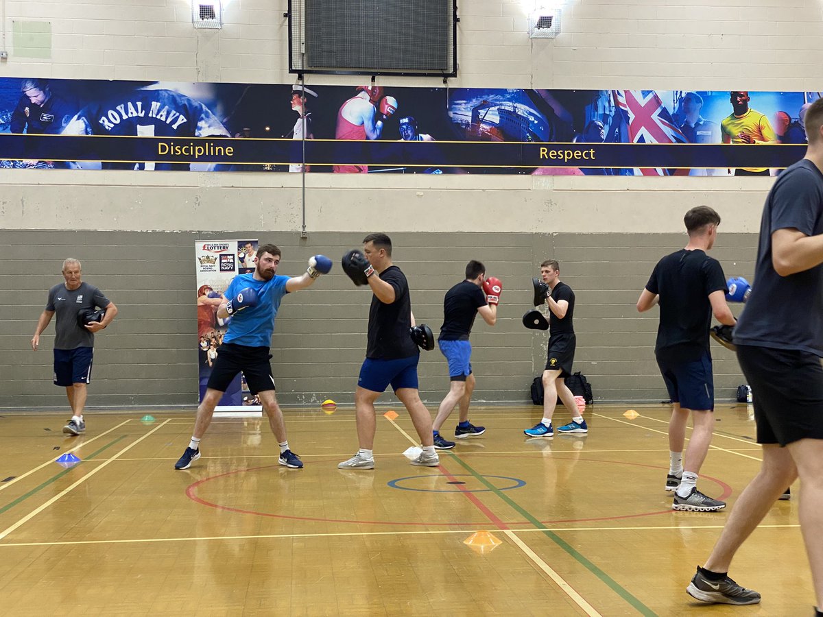 hmssevern's tweet photo. A successful afternoon of #grassroots #sport @HMSTEMERAIRE @NavyFit Festival. Ship’s Company tried out #Climbing #Tennis #Boxing and #FloatFit. Inspiring people to #TrySomethingNew #FitToFight https://t.co/jMWNi0sUAI