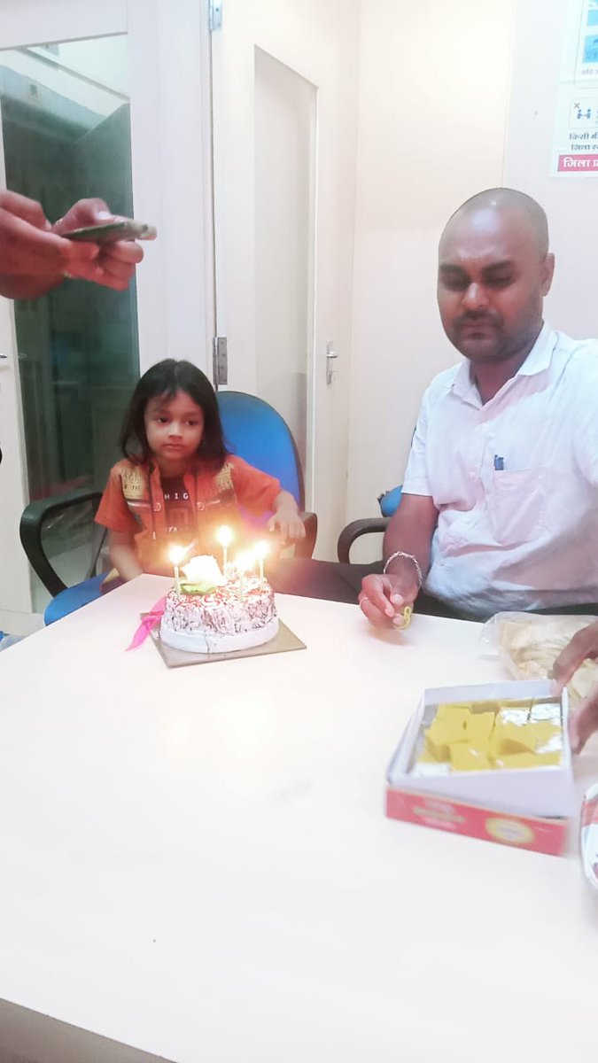 Bhart09's tweet photo. हमारे सांसों की डोर, हमारे प्रिय छुटकू को🎂 की ढेरों शुभकामनाएं व शुभाशीष।
हमारे प्रिय कान्हा व राधे रानी का आशीष व प्यार सदैव तुम्हारे साथ रहे और सत्य, सद्बुद्धि, सदाचार, व धर्म में सदैव तुम्हारे मार्गदर्शक रहें।
तुम जहां रहो, सदैव खुश रहो बाबू❤️🎂💐 https://t.co/XIsyMHV0DQ
