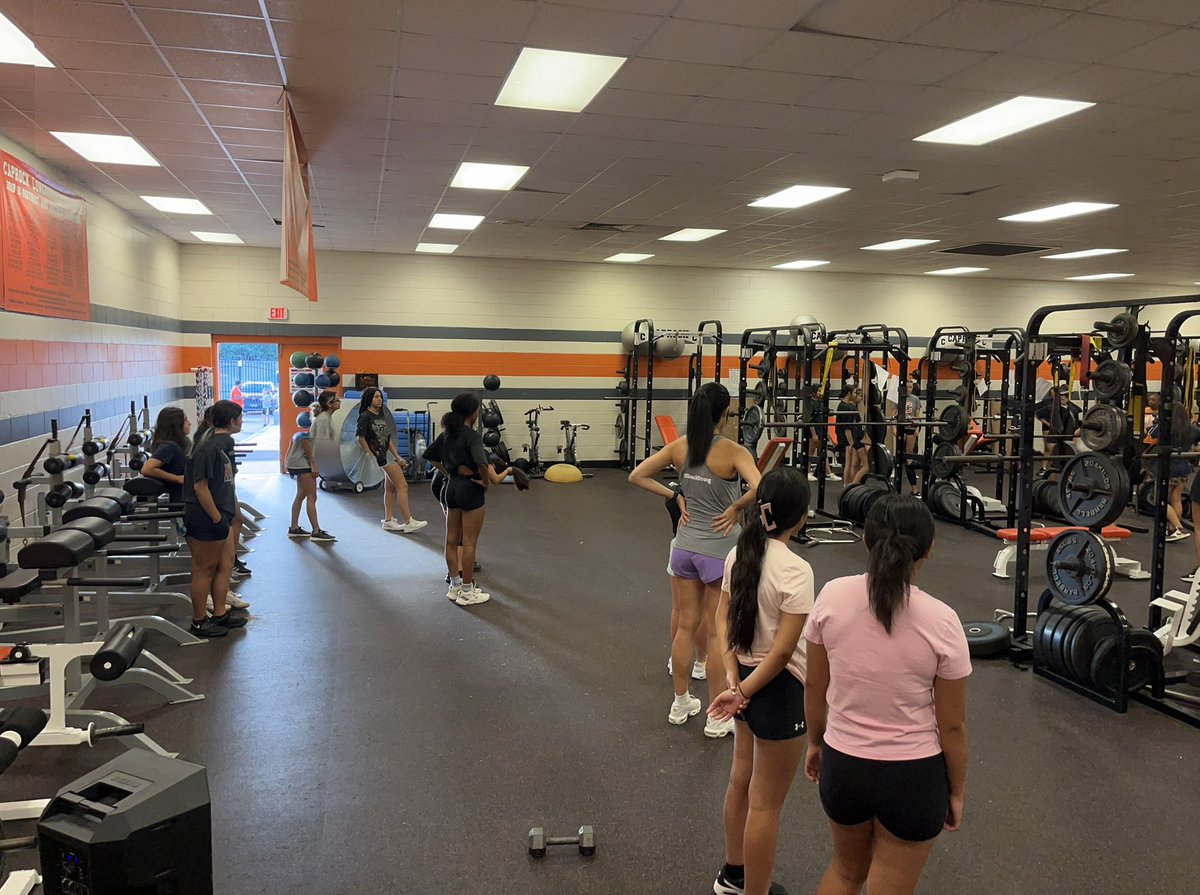 FluhmanAndreaTX's tweet image. Diamond Challenge 2023

1st stop @caprocksports w/ @ryleerobinsontv 
8AM this morning ☀️ 

Pressure makes Diamonds! 💎
“Action is the foundational key to all success.” ~Pablo Picasso

#letsgetrowdy
#rockstrong 
@freeman_rowdy @CRockHorns @CaprockV @CaprockGSoccer @C_ROCKSATeam