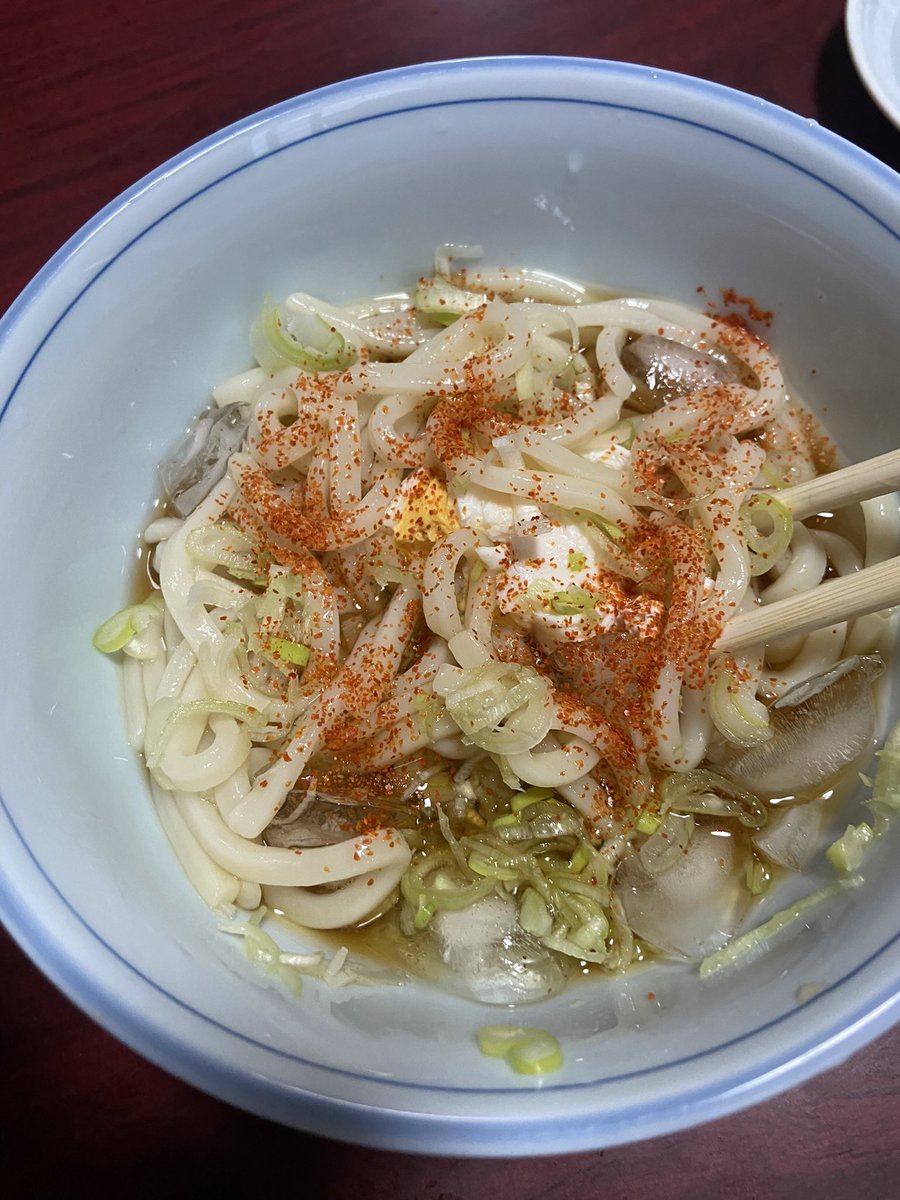 gihuboy's tweet photo. もう投資、やめようかな…なんとか投資で食っていこうとしたけど、不幸だけが襲ってくる。多くのことは望んでなくて、ただ仕事せずに運動して美味しいご飯だべて、お昼寝して、気楽に生きたかっただけなのに、うまくいかない。現世は諦めて来世に期待するしかないのかな…相場に出会わなければよかった https://t.co/LCy91kY930