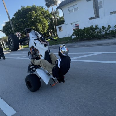 Mikeeeee15's tweet photo. #NewProfilePic https://t.co/bXqwO8MkwU