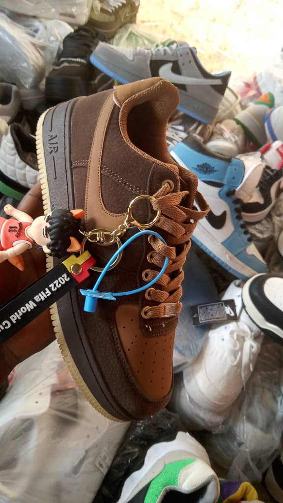 TheplugclothNG's tweet photo. Nike Airforce 1, N11,500

Headies, Amapiano, South Africans, Asake #TaylorSwiftErasTour #Nike #Headies #Headies2023 #Headiesaward https://t.co/ZT3mgZbOaF