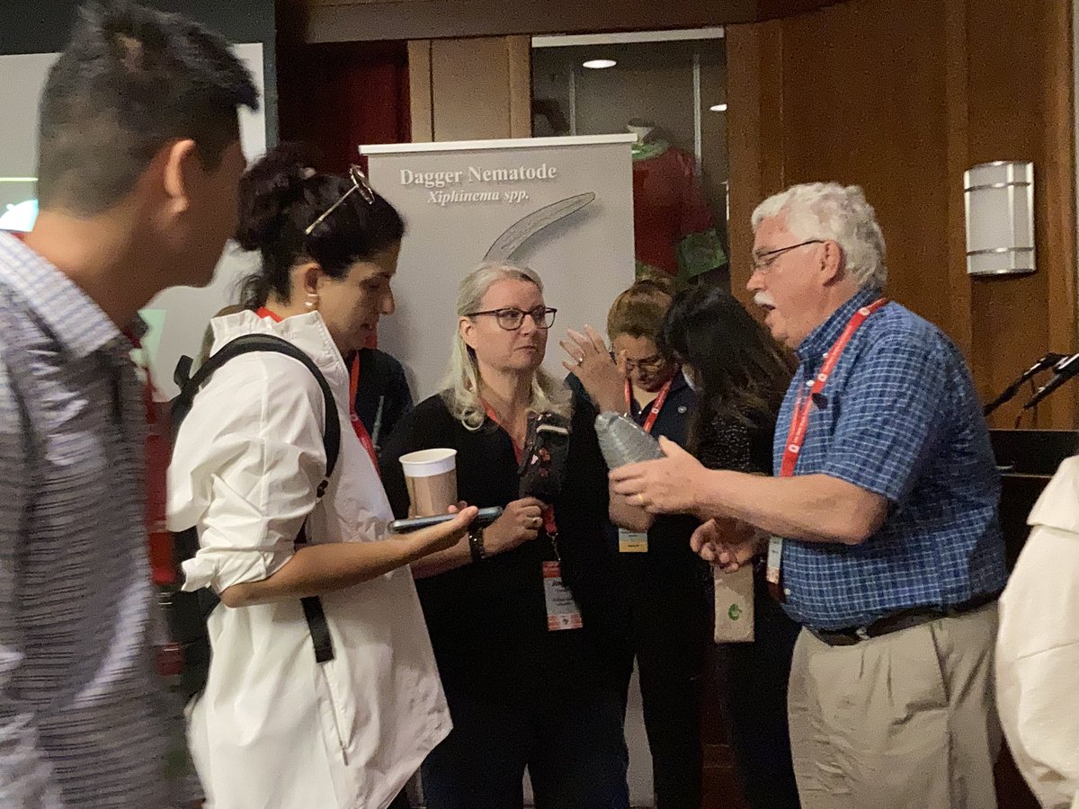 Lots of interest in 3-D printing of nematodes by Jon Eisenback ! #SON2023 🪱