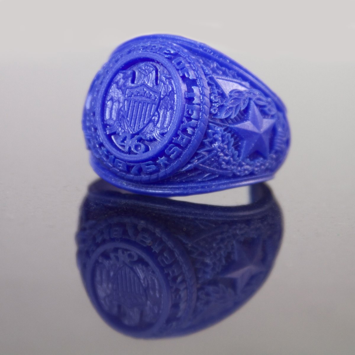 pro3drp's tweet photo. With 3D Printing, creating unique pieces like this ring has become more accessible than ever before. 

We’re here to help bring your creative visions to life!

#CustomJewelry #CustomRings #3DPrinting #3DPrint #RapidPrototyping #AdditiveManufacturing #CADDesign #JewelryMaking https://t.co/p9sGfrJwsC