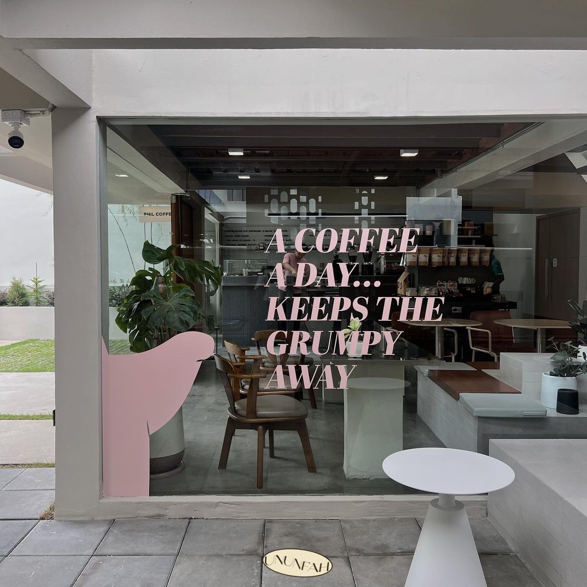 ununfah's tweet photo. Phil Coffee Co Rama IX
สาขาเปิดใหม่ของร้าน Phil coffee co. อยู่ในซอยพระราม9 60 เป็นการรีโนเวทบ้าน 2 ชั้นมาเป็นร้านกาแฟได้สวย cozy น่านั่งทั้ง indoor และ outdoor เลย เมนูกาแฟอร่อย ถูกปากเราแถมราคาไม่แรงด้วย แนะนำเลย
📍https://t.co/dieg4pd100
🚙 มีที่จอดรถ
🕕 8.00-16.00 (หยุดจ.-อ.) https://t.co/7bLZZIOlpQ