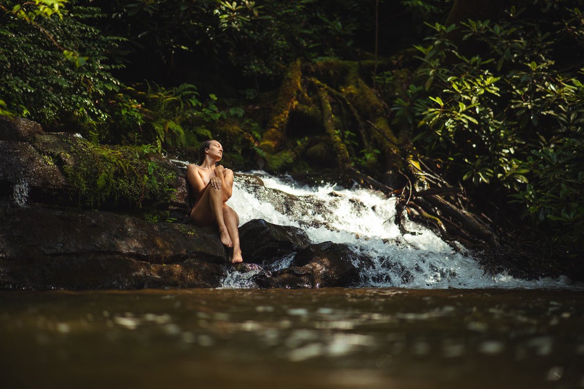 jordantheangel_'s tweet photo. Hi. I’m Jordan, and I love being a raw, naked human out in nature. https://t.co/RXaeVS3RIl