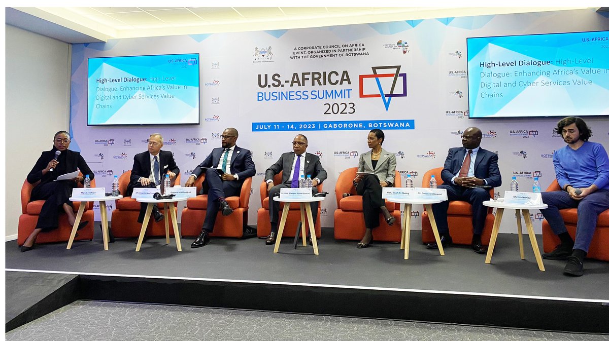 USTDAdirector46's tweet photo. So pleased to start off the #USAfricaBizSummit meeting with an exceptional group of leaders who are driving Africa’s #DigitalTransformation. I am proud of the work @USTDA is doing in this sector as a implementing agency for @POTUS’s #DigitalTransformationWithAfrica initiative. https://t.co/zOwew48Q9v