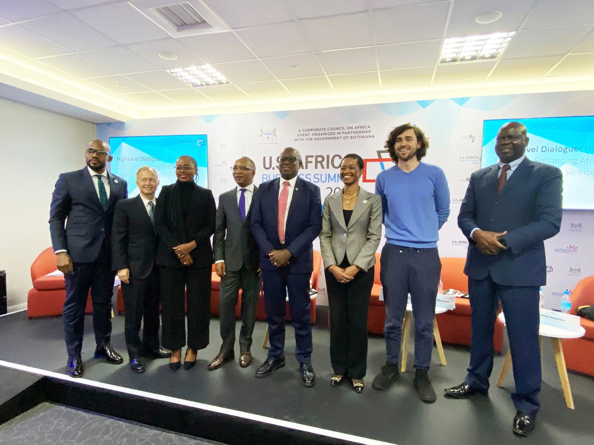 USTDAdirector46's tweet photo. So pleased to start off the #USAfricaBizSummit meeting with an exceptional group of leaders who are driving Africa’s #DigitalTransformation. I am proud of the work @USTDA is doing in this sector as a implementing agency for @POTUS’s #DigitalTransformationWithAfrica initiative. https://t.co/zOwew48Q9v