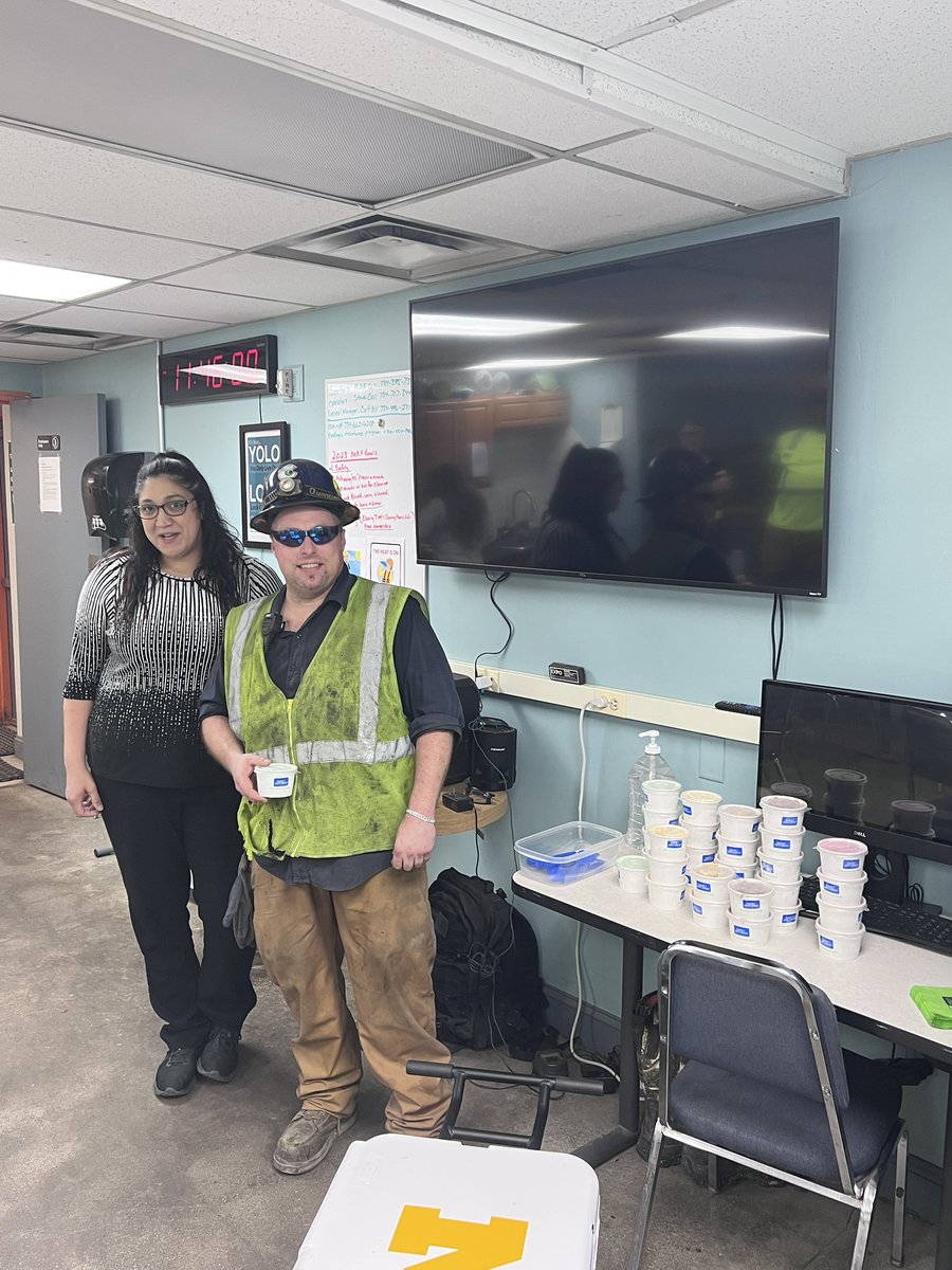 Rico10x's tweet photo. We can’t host a pool party on a hot summer day, but we can show you our appreciation by dropping off some ice cream! https://t.co/4wLXmvMKi3