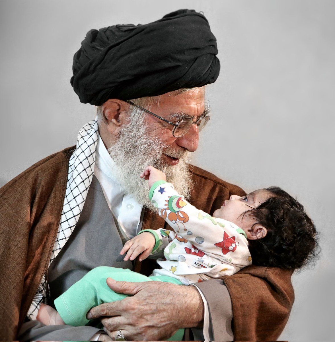 HSkeshavarz's tweet photo. میشه منم حمایت کنین؟
 #لبیک_یا_خامنه_ای 
#حمایت_انقلابی
 #فالوبک https://t.co/YabOMf1hGZ
