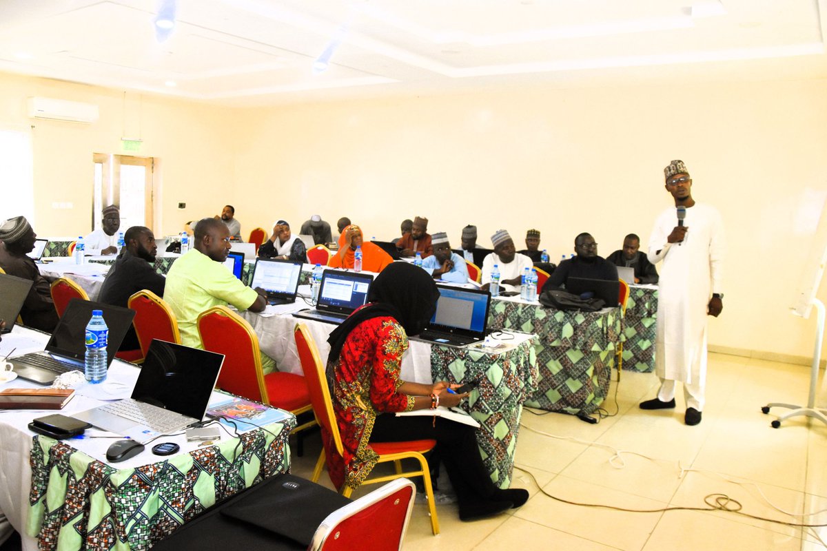 farmersvoice_ng's tweet photo. The consortium meeting of the @KanoPastoral taking place in Kaduna state, with the purpose of evaluating project objectives and activities. @NigeriaSasakawa @ICRISAT @IFAD @IITA_CGIAR https://t.co/MmRZVUrHMy