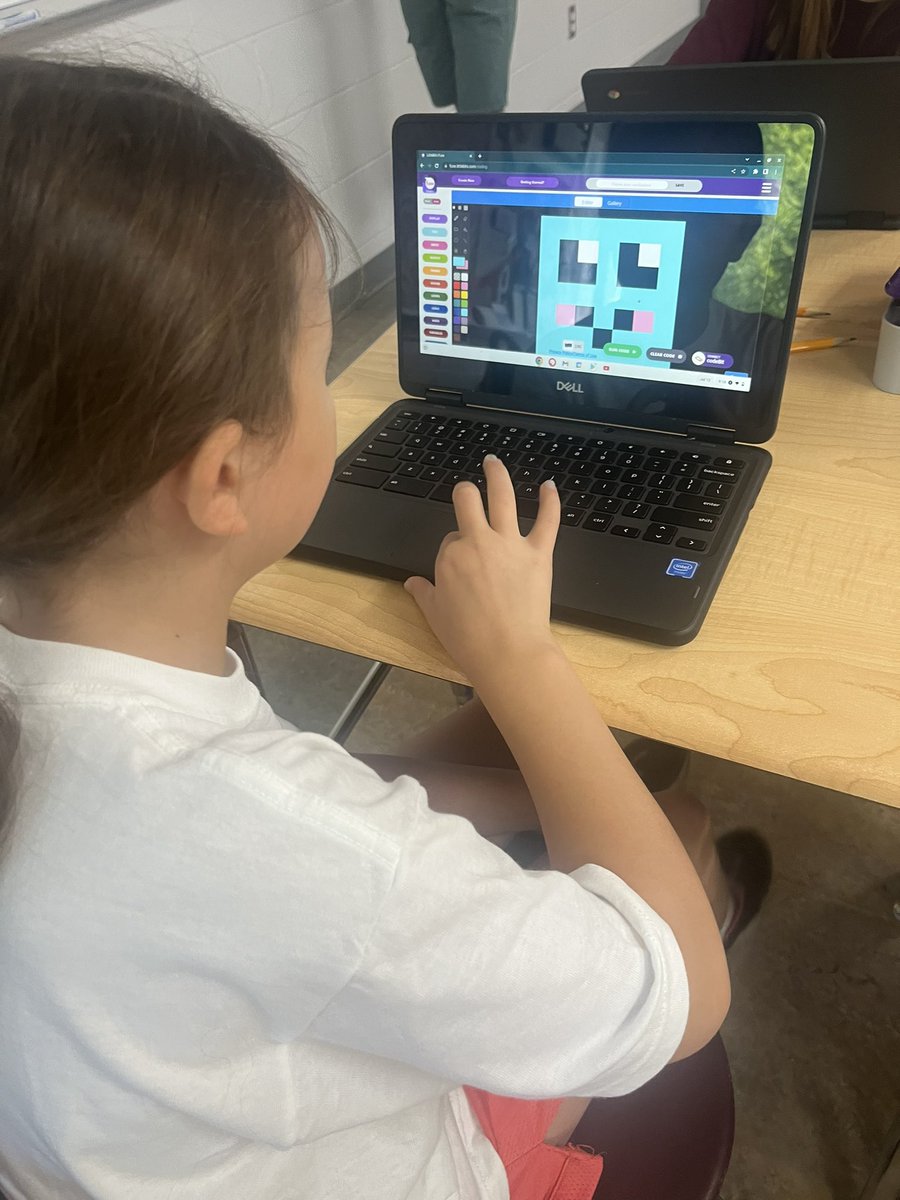 MrsRaughsClass's tweet photo. Students coded their own creations today including an animated character and a “shoot out” soccer game ⚽️ #TheMagicofLearning https://t.co/2SPwlu4aqq
