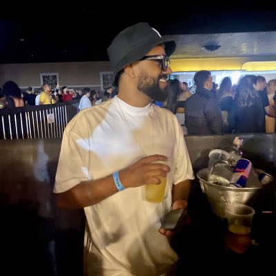 a_boteliio's tweet photo. #NovaFotoDePerfil https://t.co/8V7RI8aqbI