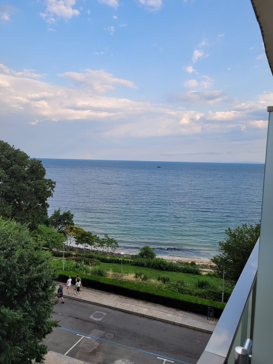 Rich Axford tweet media