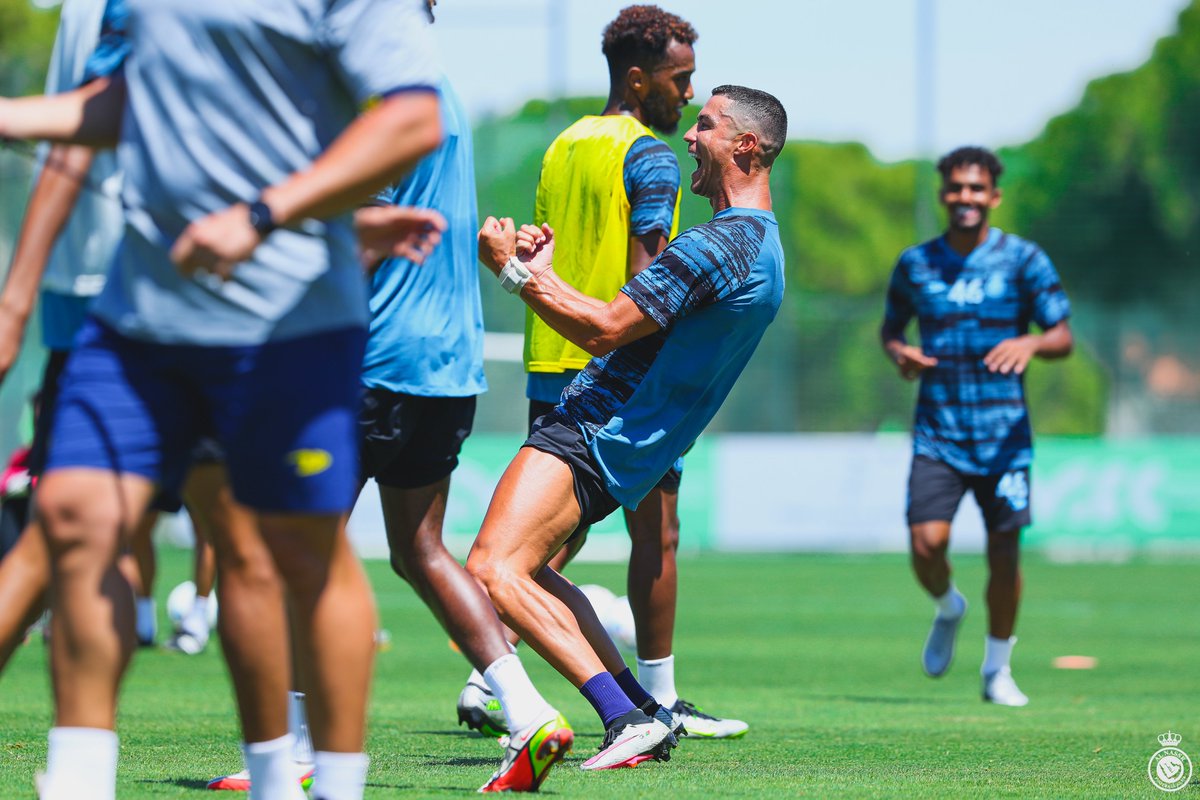 AlNassrFC's tweet photo. شغف في كل يوم 💛
#النصر_في_البرتغال https://t.co/oxaeo0vqvt