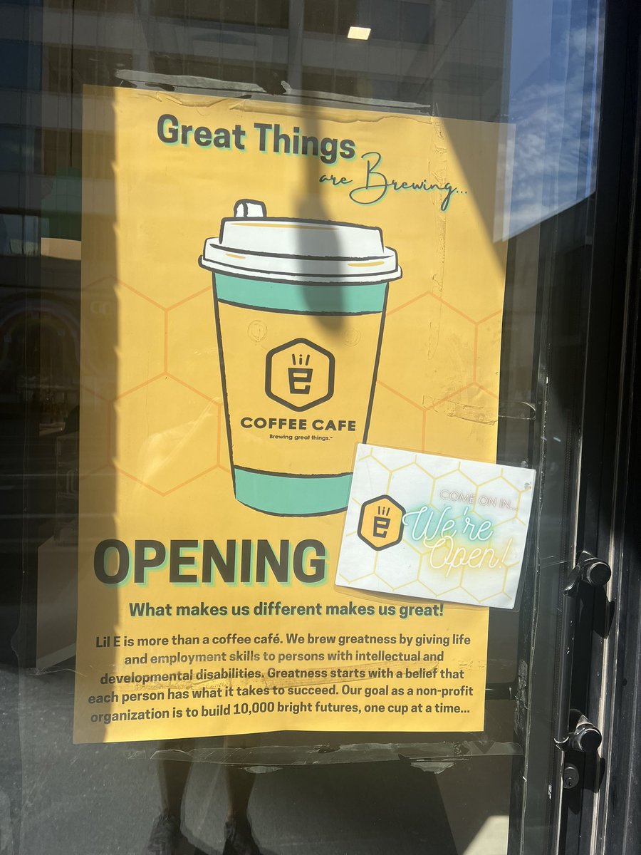 Mr_CZimmerman's tweet photo. Lil E is more than a coffee café. They brew greatness by giving life and employment skills to persons with intellectual and developmental disabilities.

If you live in Toronto, go check out this amazing coffee shop, located at Yonge &amp; St. Clair https://t.co/IcsQnlsnBR