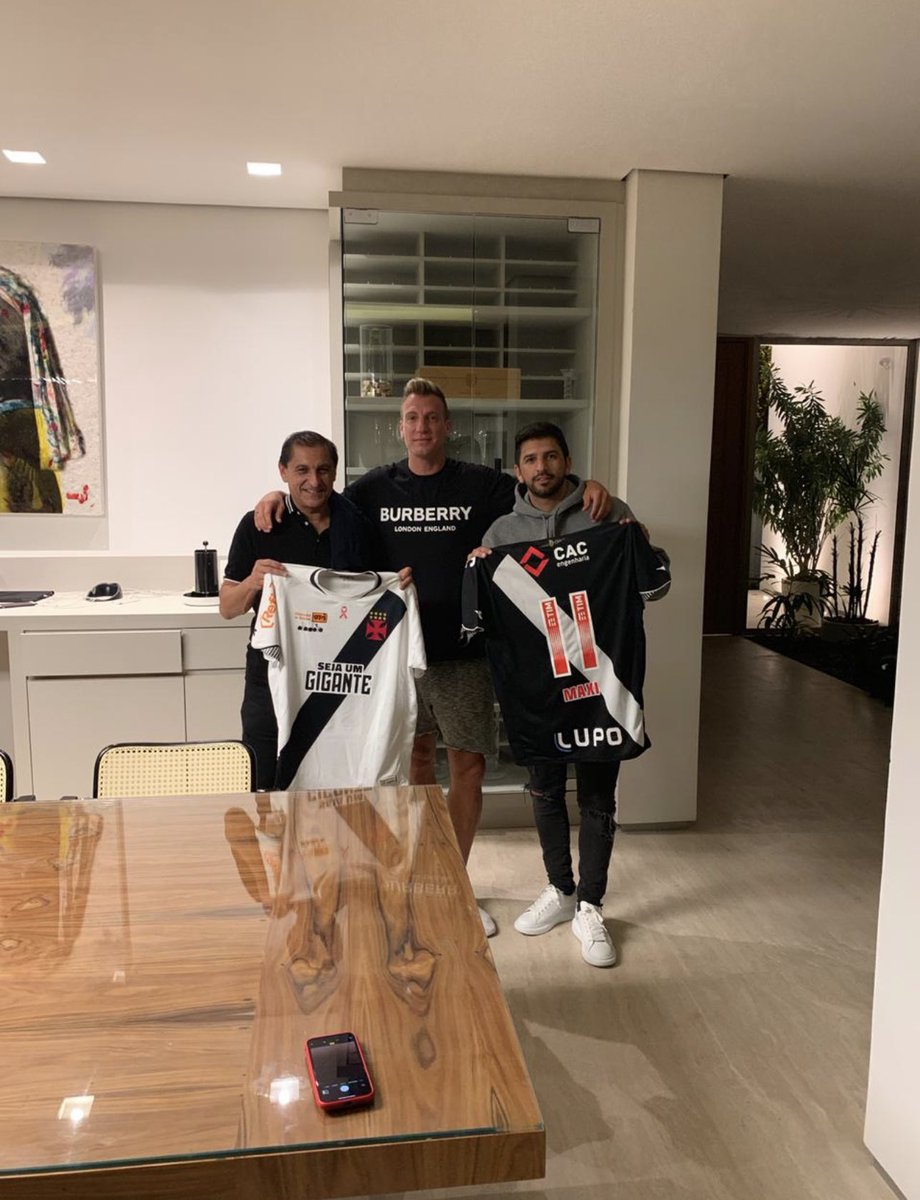 Maxi Lopez (@maxilopez_11) on Twitter photo Lo mejor en esta nueva etapa <a href="/ramondiaz9dt/">Ramon Angel Diaz</a> y <a href="/emilianodiaz34/">Emiliano Díaz</a> en el gigante da colina <a href="/VascodaGama/">Vasco da Gama</a> 💢 🤍🖤 Lo mejor en esta nueva etapa <a href="/ramondiaz9dt/">Ramon Angel Diaz</a> y <a href="/emilianodiaz34/">Emiliano Díaz</a> en el gigante da colina <a href="/VascodaGama/">Vasco da Gama</a> 💢 🤍🖤