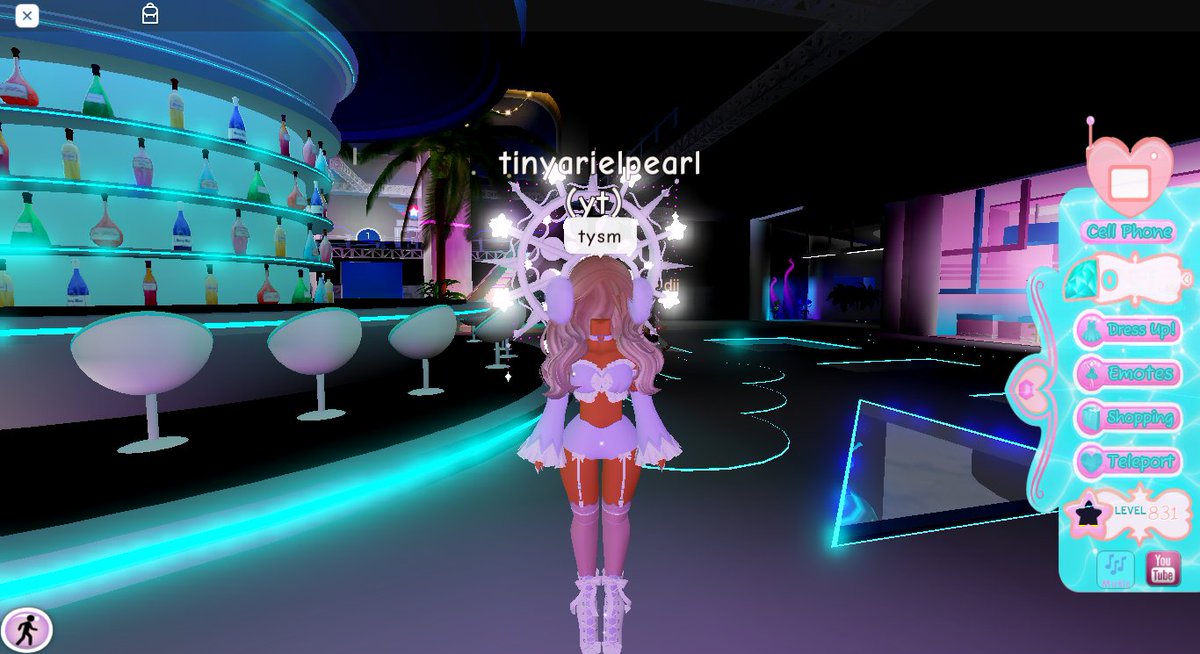 I THINK I JUST GOT THE BIGGEST W IN MY LIFE 
#royalehigh #witchinghourhalo2022 #royalehighhalos #royalehighnewschool #royalehightrade #royalehightrading