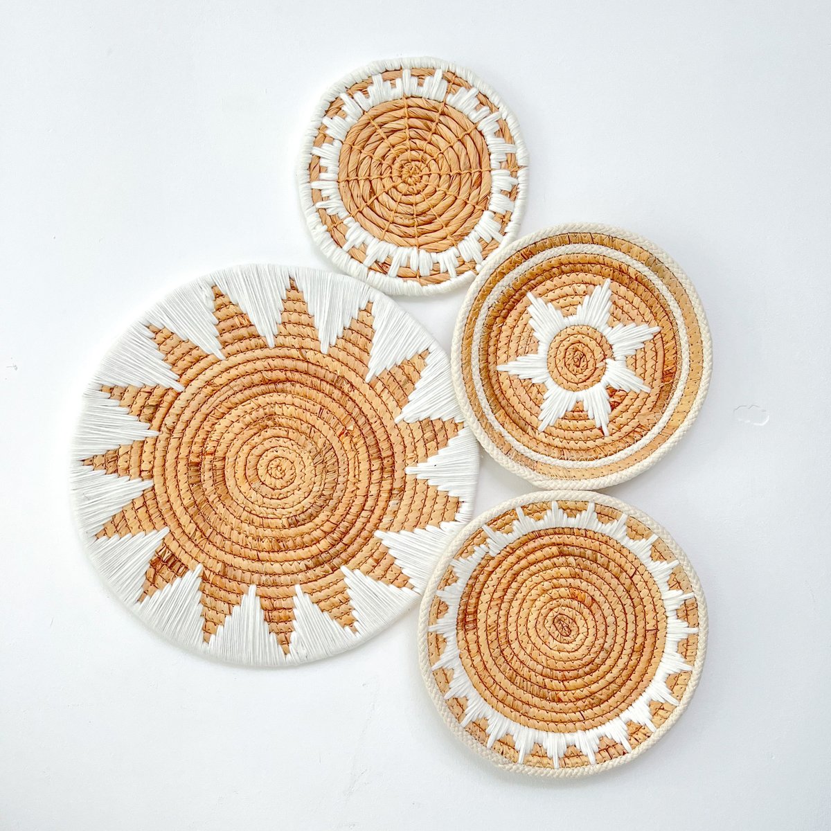 chicnchilldecor's tweet photo. Excited to share the latest addition to my #etsy shop: Set 4 of Woven Boho Wall Decor, Basket Wall Decor, Wabisabi decor, Wicker Round Bowl, Gift For Home, Bohemian Wall Decor, Hanger Wall Plate https://t.co/CqC1EyjwZh #beige #housewarming #weavingtapestry #orange https://t.co/jNNPDBSY8H