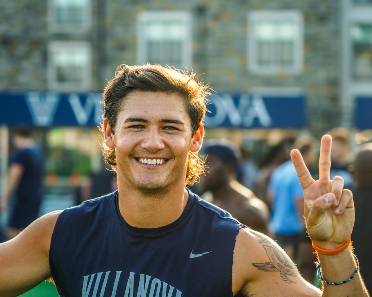 NovaFbRecruit's tweet photo. Positive \\V//ibes Only!!! #TapTheRock https://t.co/dJnFTpwMse