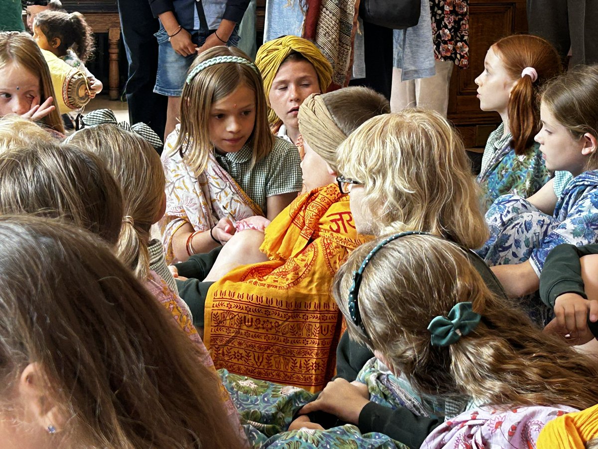 Sarratt CE Primary School (@sarrattprimary) on Twitter photo Year 4 have had a fabulous day <a href="/ISKCON_Manor/">Bhaktivedanta Manor</a> Hare Krishna Temple in Watford. We have learnt even more about Hinduism, enjoyed dressing up and dined on great food. Thank you to all at the Manor who made today so perfect. Year 4 have had a fabulous day <a href="/ISKCON_Manor/">Bhaktivedanta Manor</a> Hare Krishna Temple in Watford. We have learnt even more about Hinduism, enjoyed dressing up and dined on great food. Thank you to all at the Manor who made today so perfect.